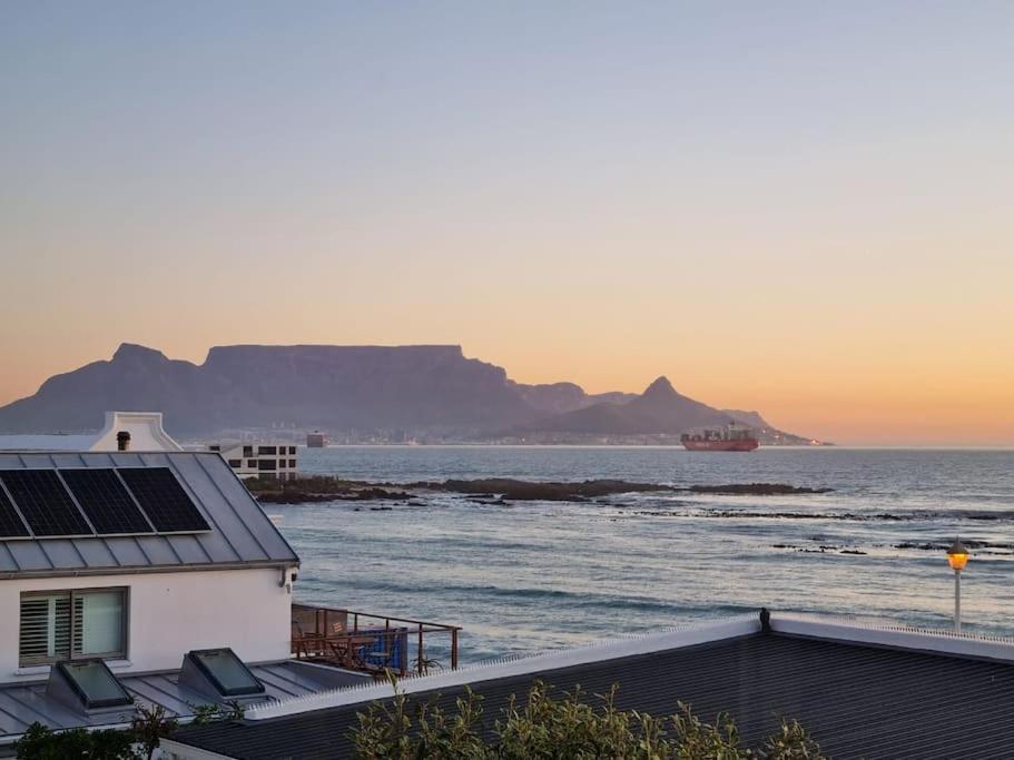 Cape Town, Sea Point, Beautiful 2 Bedroom Apartment @Tucked Away Экстерьер фото